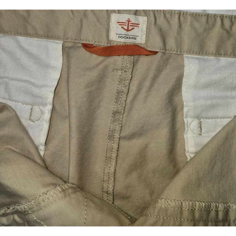 Dockers Size 38 x 29 Men's Khakis NWOT - 37